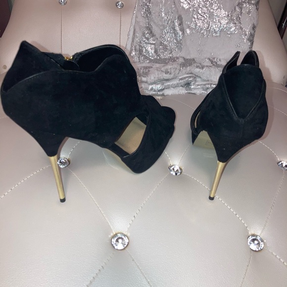 NEW Colin Stuart Black Suede Gold Metal Heel Cutout Ankle Booties Size 11B - Picture 10 of 16